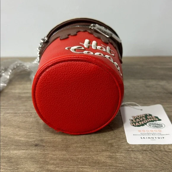 Skinny Dip London HOT COCOA Crossbody Chocolate Drip Chain Strap Purse NWT - Picture 8 of 8